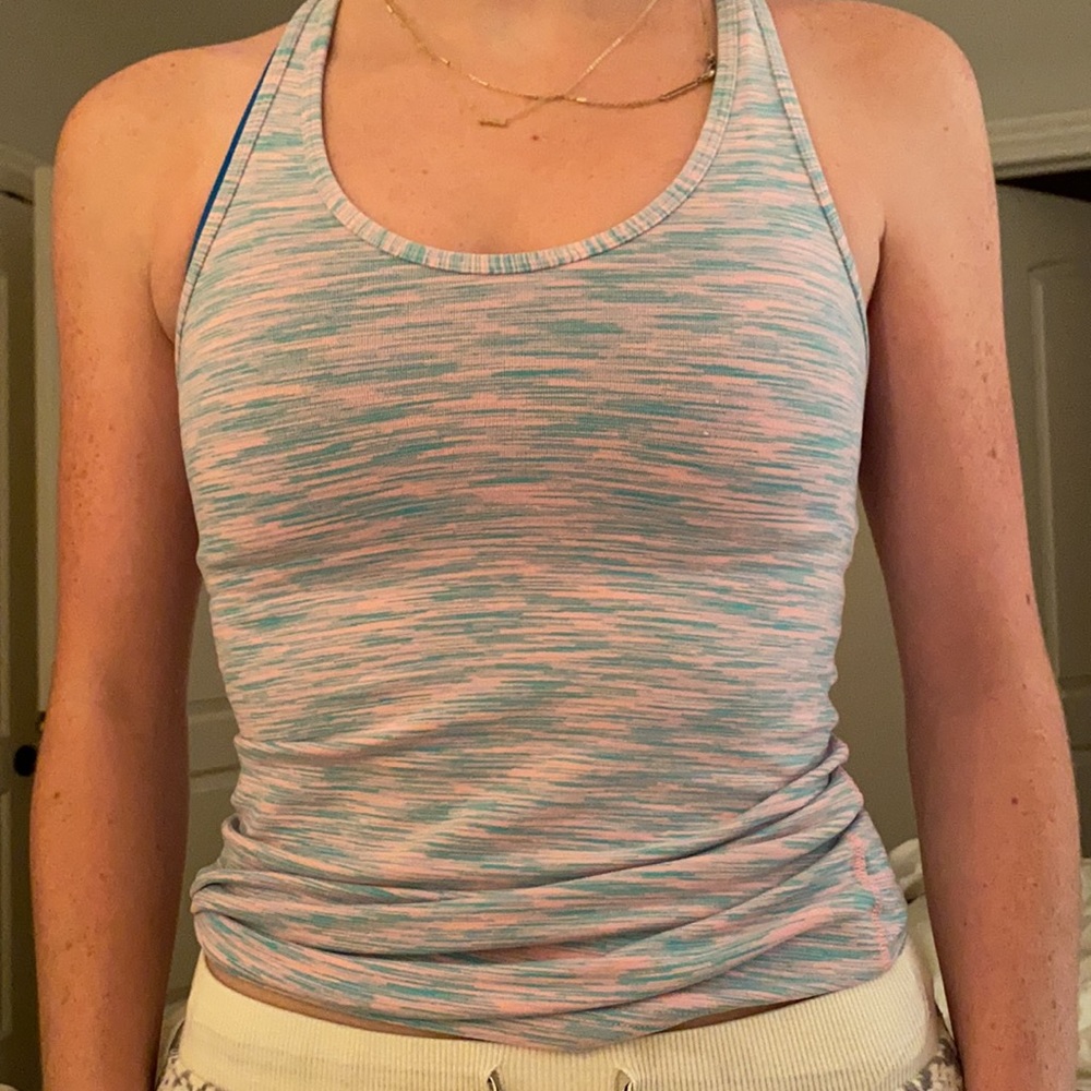 Lululemon nulu tank